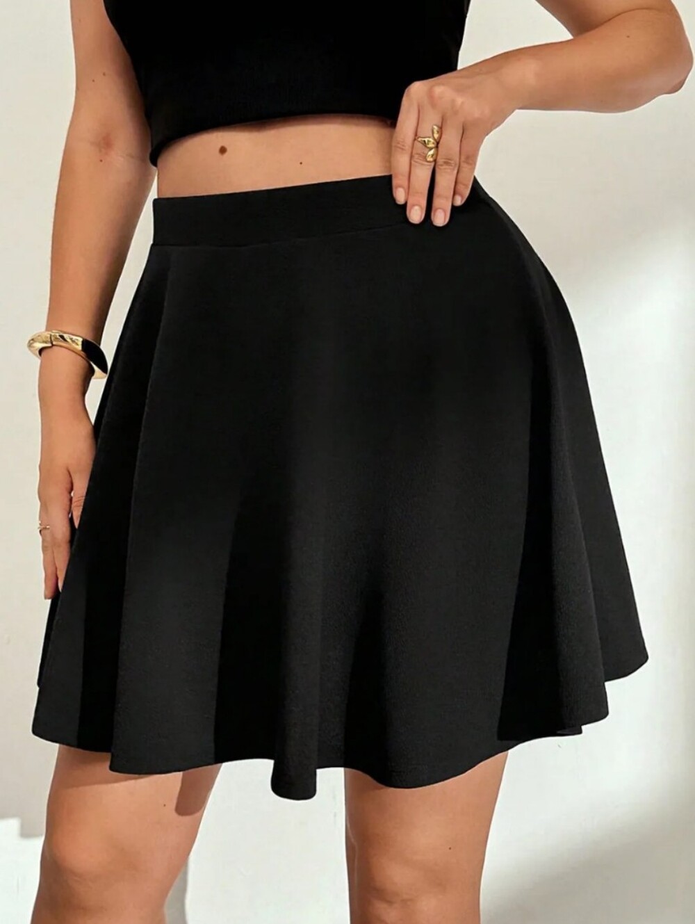 SHEIN Black Textuered Circle Skater Skirt